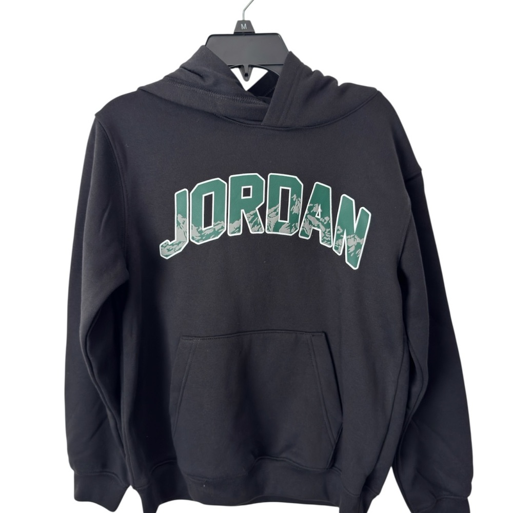 NWT Jordan Boys’ Mountain Fill Pullover Hoodie – Black/Green (Youth M 10-12)
